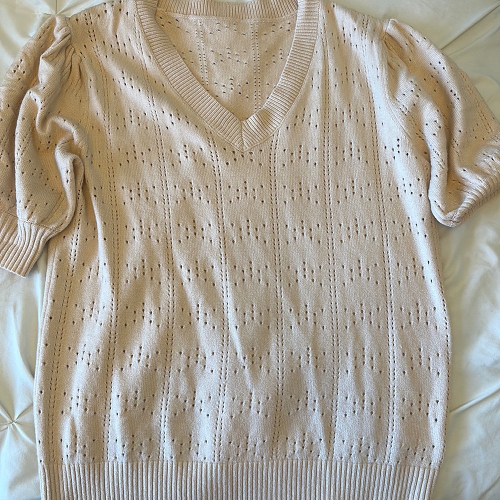 Short sleeve puff sleeve  sweater